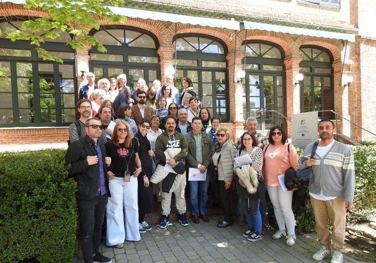 Los vecinos de Laciana se reencuentran 140 años después con la Institución Libre de Enseñanza